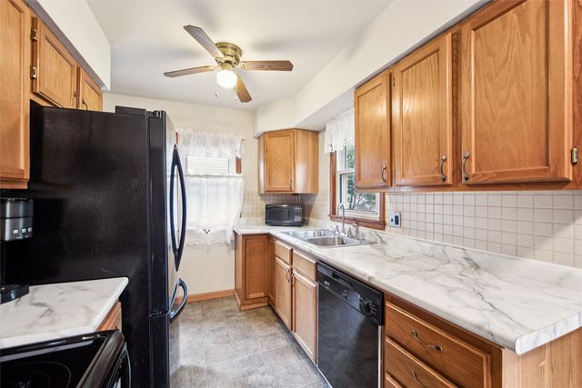 3913 30th Street, Des Moines, IA 50310