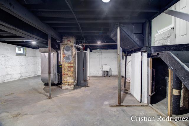 145 Straight Avenue, Grand Rapids, MI 49504