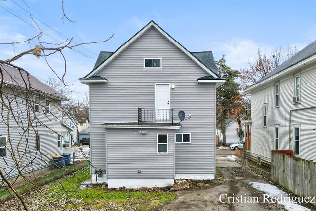 145 Straight Avenue, Grand Rapids, MI 49504