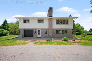 119 Diversy Drive, Columbia Township, MI 49230