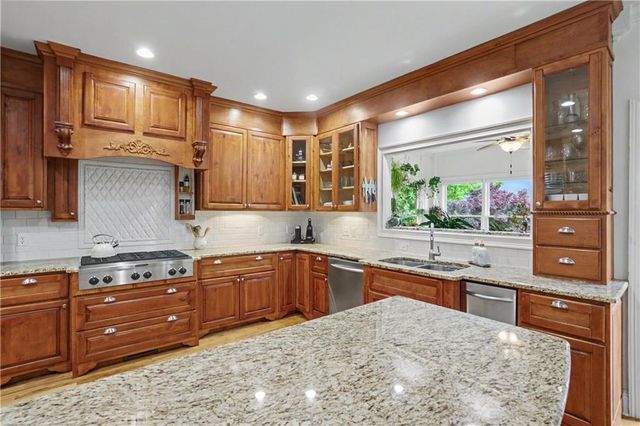6265 Buckingham Circle, Cumming, GA 30040