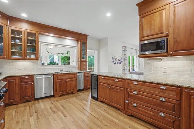 6265 Buckingham Circle, Cumming, GA 30040