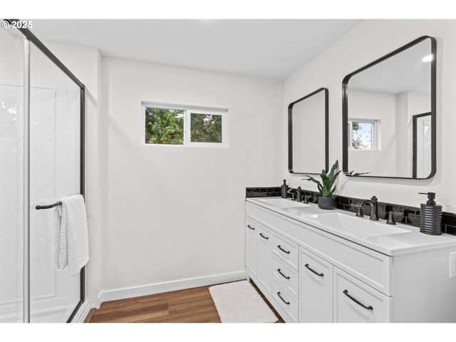 27645 SNYDER Rd, Junction City, OR 97448