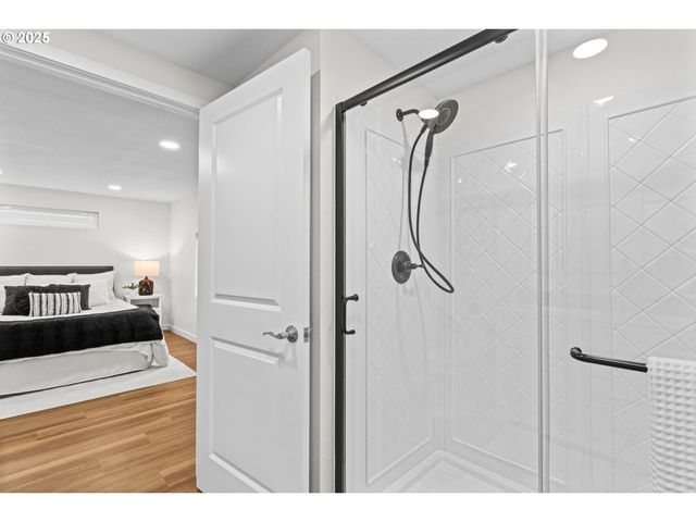 27645 SNYDER Rd, Junction City, OR 97448