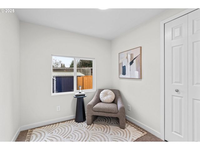 27645 SNYDER Rd, Junction City, OR 97448