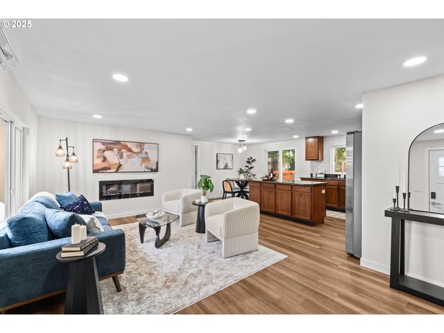 27645 SNYDER Rd, Junction City, OR 97448