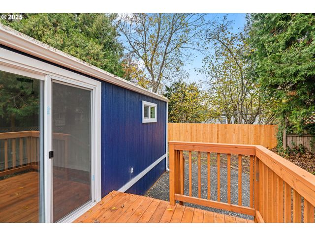 27645 SNYDER Rd, Junction City, OR 97448