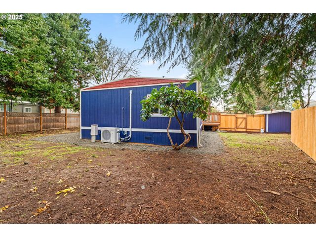 27645 SNYDER Rd, Junction City, OR 97448