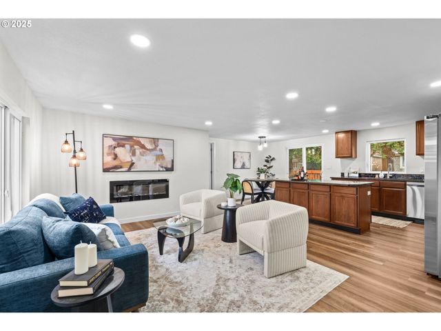 27645 SNYDER Rd, Junction City, OR 97448