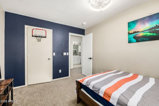 3221 E SAN REMO Avenue, Gilbert, AZ 85234