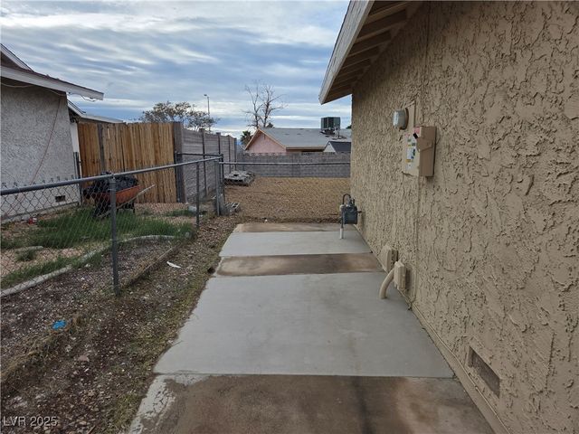 907 North Major Avenue, Henderson, NV 89015