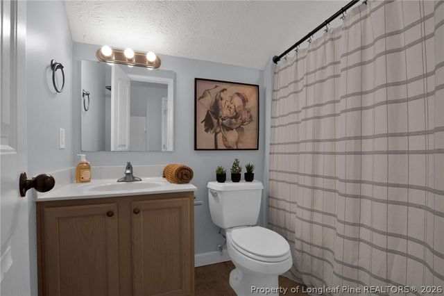 6980 Glynn Mill Farm Drive, Fayetteville, NC 28306