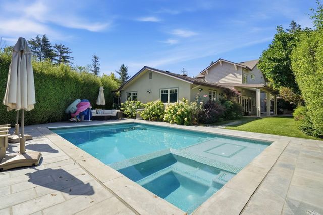 150 Doherty Way, Redwood City, CA 94061