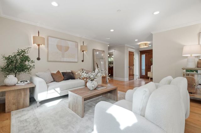 150 Doherty Way, Redwood City, CA 94061
