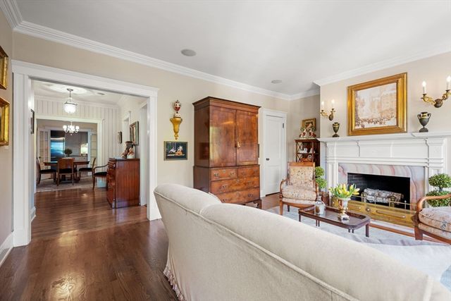 250 Commonwealth Avenue 6, Boston, MA 02116