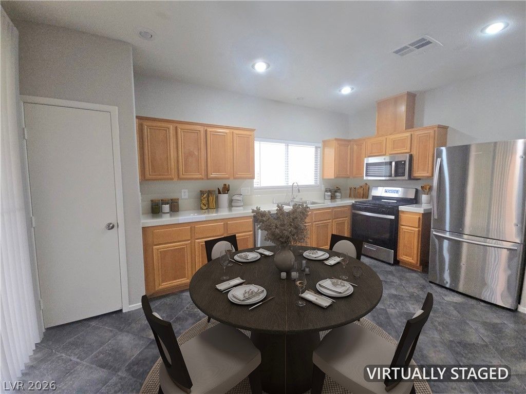 173 Carlsbad Caverns Street, Henderson, NV 89012 — photo 4