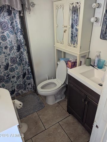 425 CEDAR Street, Page, AZ 86040