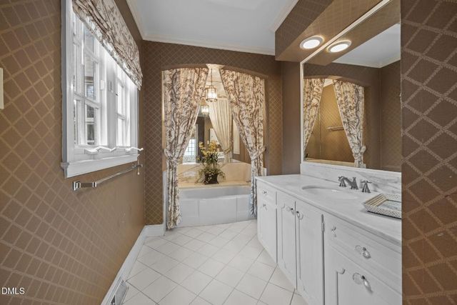 3025 N Fairway Drive, Burlington, NC 27215