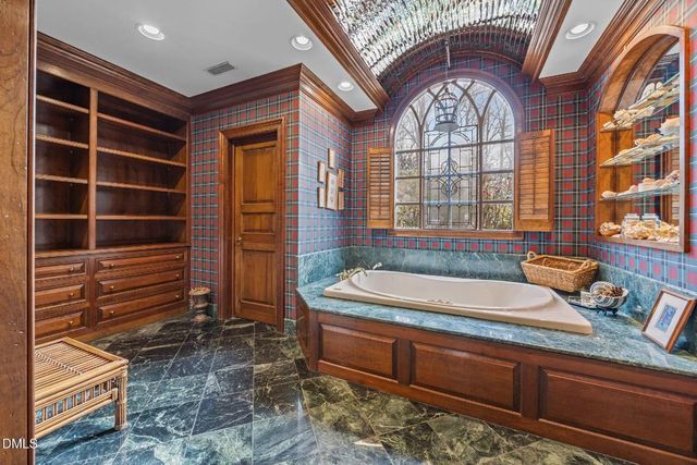 3025 N Fairway Drive, Burlington, NC 27215