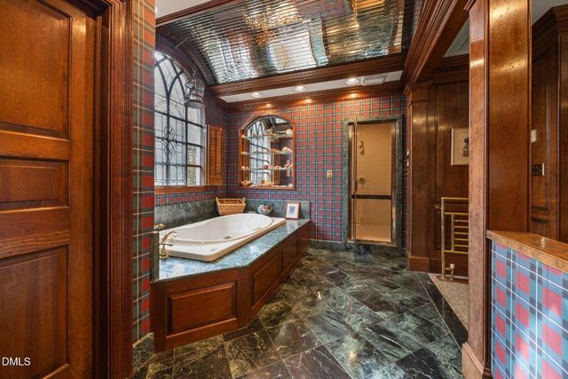 3025 N Fairway Drive, Burlington, NC 27215