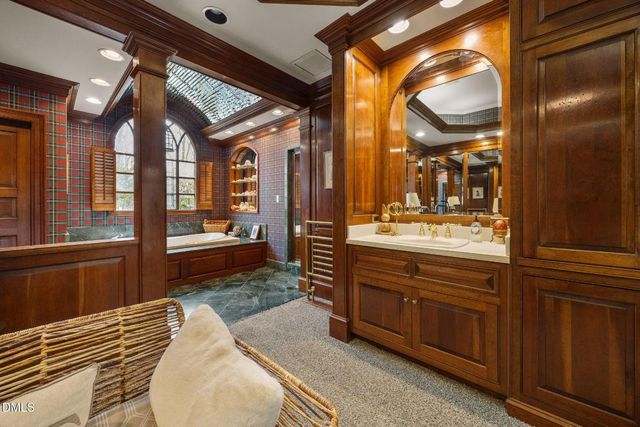 3025 N Fairway Drive, Burlington, NC 27215