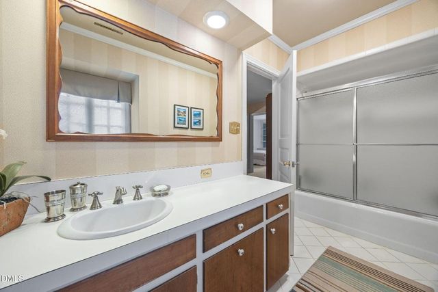 3025 N Fairway Drive, Burlington, NC 27215