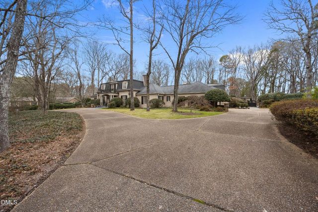 3025 N Fairway Drive, Burlington, NC 27215