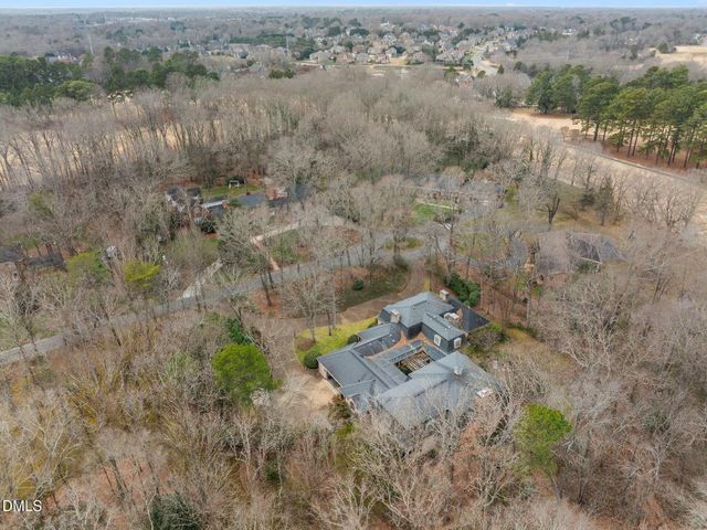 3025 N Fairway Drive, Burlington, NC 27215