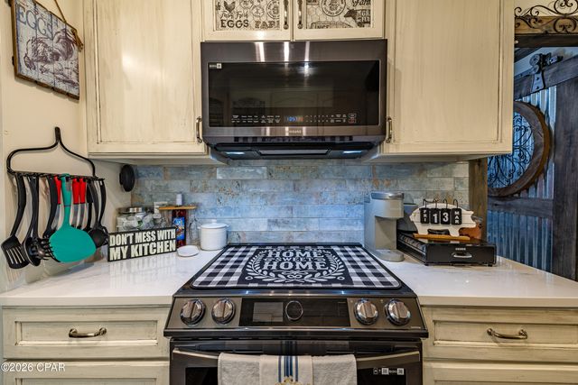 6537 Pine Drive, Panama City, FL 32408