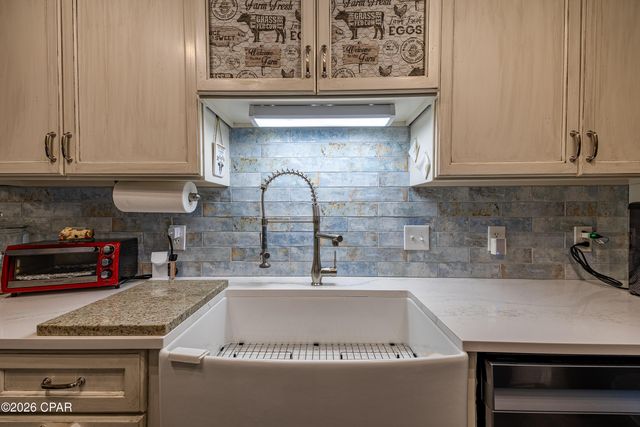 6537 Pine Drive, Panama City, FL 32408