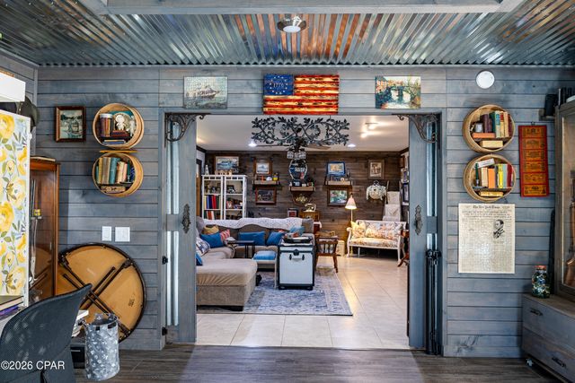 6537 Pine Drive, Panama City, FL 32408