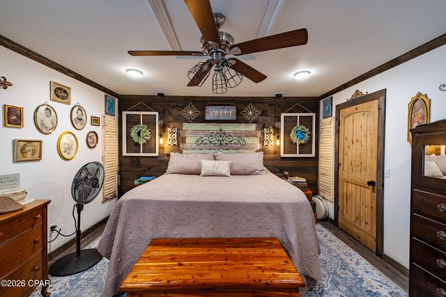 6537 Pine Drive, Panama City, FL 32408