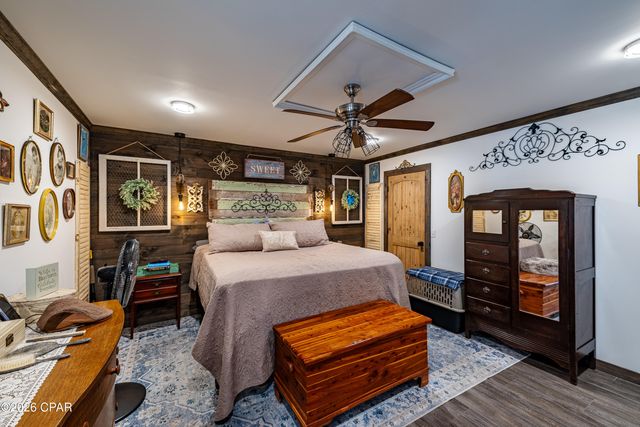 6537 Pine Drive, Panama City, FL 32408