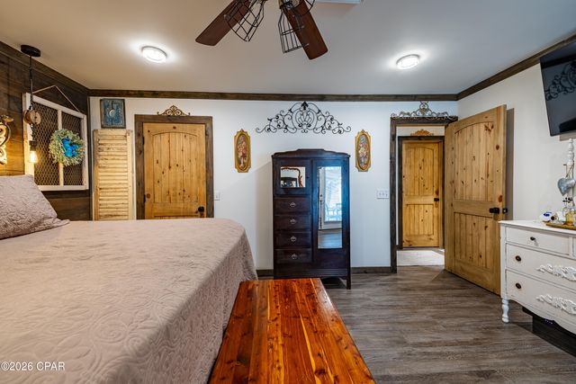 6537 Pine Drive, Panama City, FL 32408