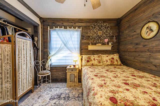 6537 Pine Drive, Panama City, FL 32408