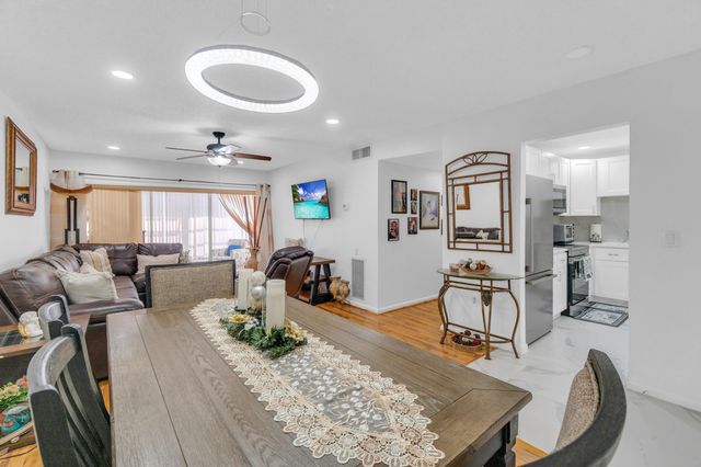 504 Davis Road 86, Palm Springs, FL 33461