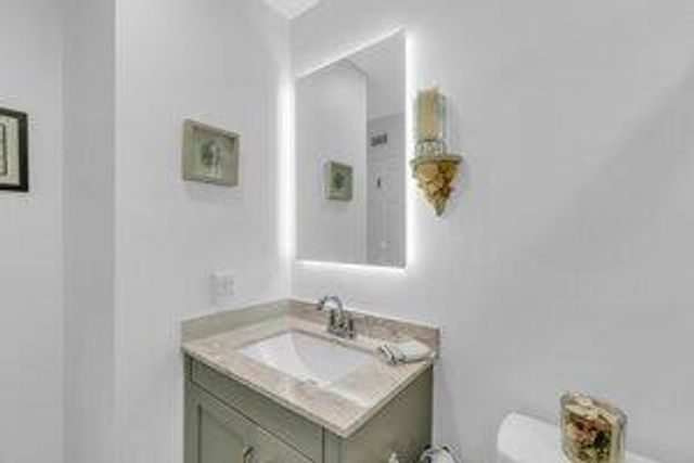 504 Davis Road 86, Palm Springs, FL 33461