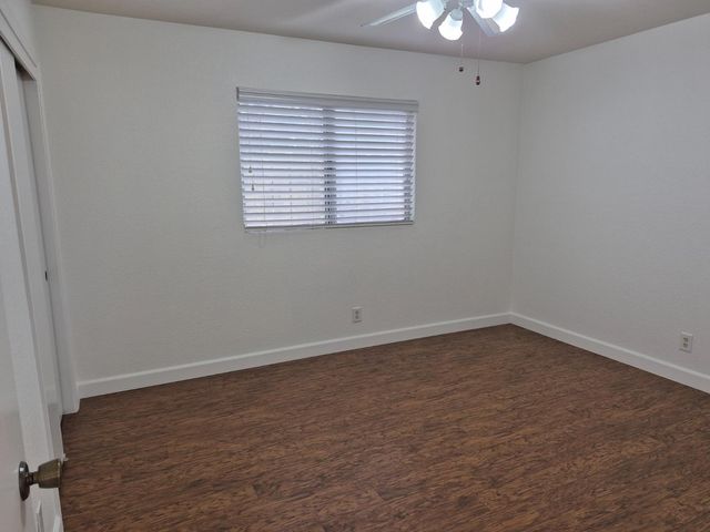 1497 Bridgeport Ln, Manteca, CA 95336