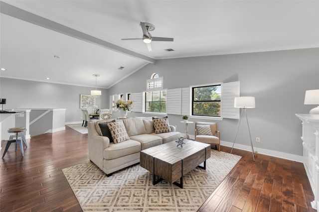 4917 Eigel Street, Houston, TX 77007