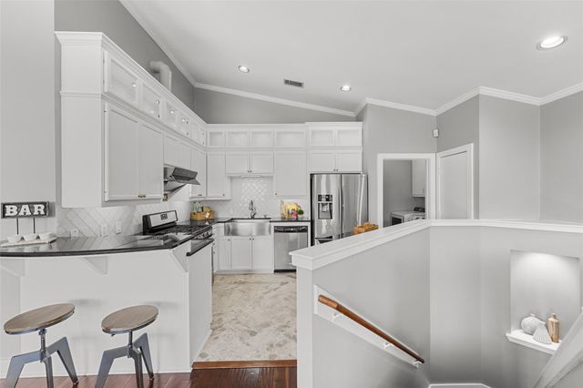 4917 Eigel Street, Houston, TX 77007