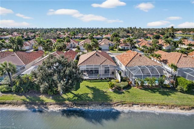 3956 Isla Ciudad CT, Naples, FL 34109