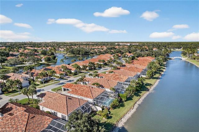 3956 Isla Ciudad CT, Naples, FL 34109