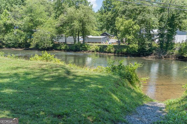 325 River Mountain Road, Murphy, NC 28906
