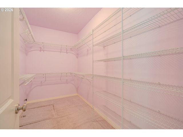 6012 Ne SALMON CREEK St, Vancouver, WA 98686