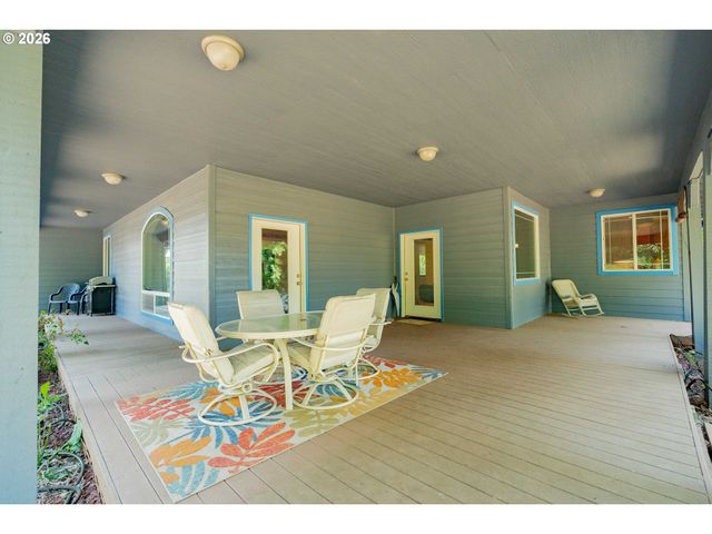 6012 Ne SALMON CREEK St, Vancouver, WA 98686