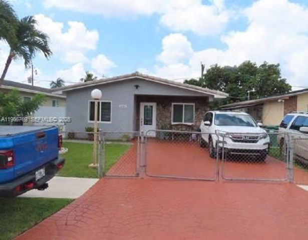 10382 SW 25th St, Miami, FL 33165