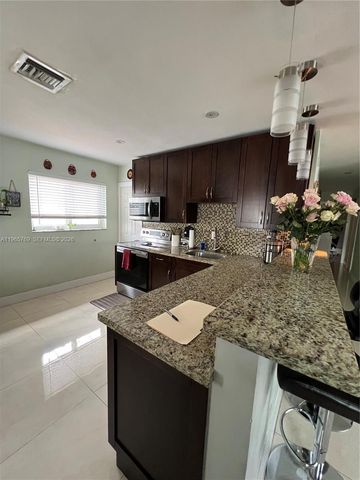 10382 SW 25th St, Miami, FL 33165