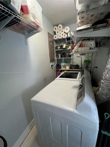 10382 SW 25th St, Miami, FL 33165