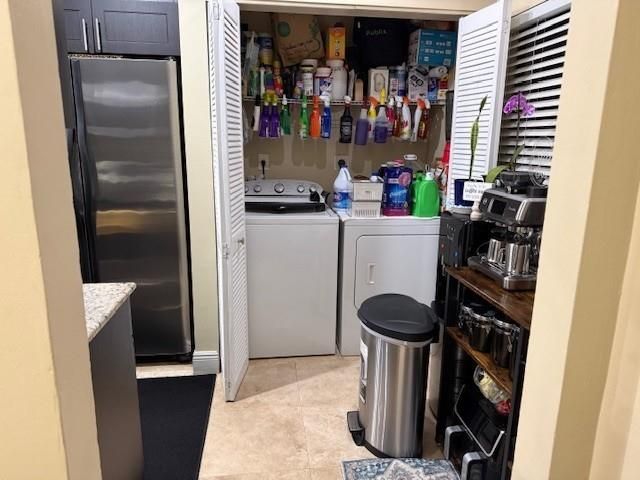 223 E Palm Cir E 223, Pembroke Pines, FL 33025