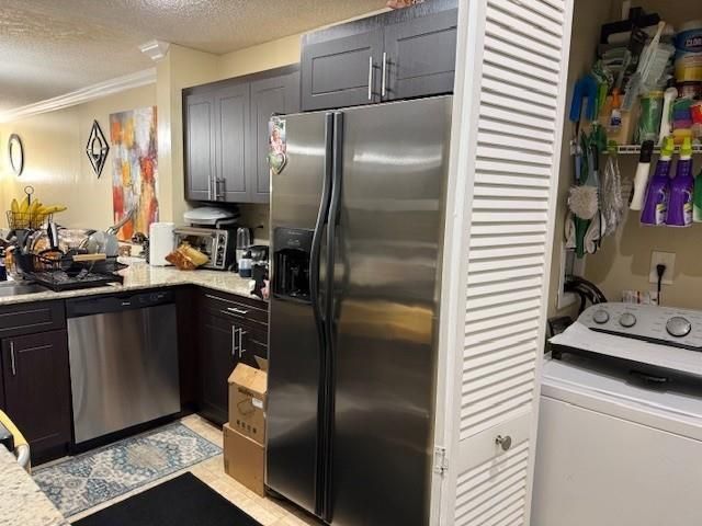 223 E Palm Cir E 223, Pembroke Pines, FL 33025